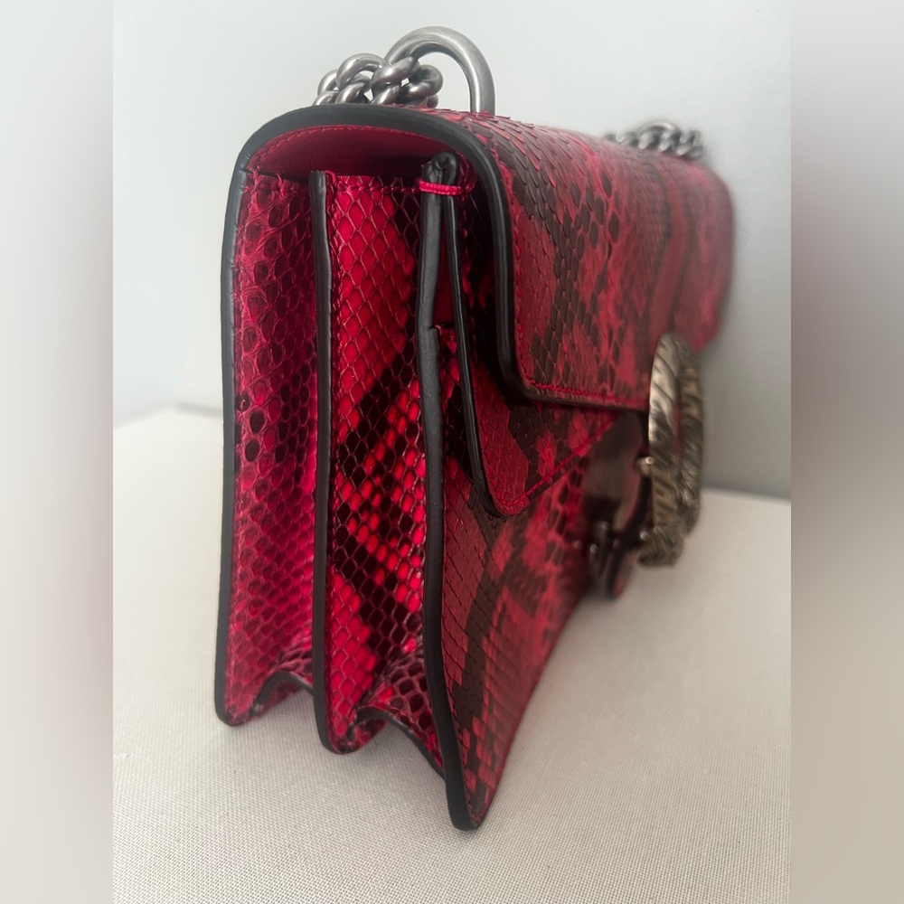 Gucci Exotic Fushia Dionysus Shoulder Bag - Picture 4 of 11
